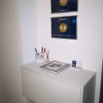 Luxury In Duisburg-rahm - Business & Leisure - 'netflix-minibar' * Duisburg