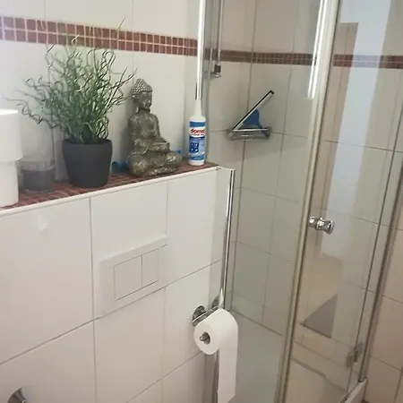 Apartment Luxury In Duisburg-rahm - Business & Leisure - 'netflix-minibar' *