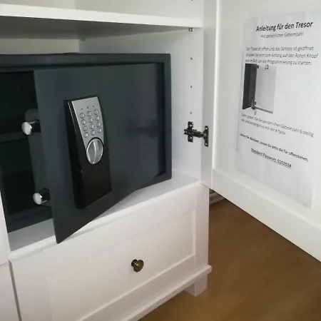Luxury In Duisburg-rahm - Business & Leisure - 'netflix-minibar' דירה דיסבורג