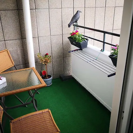 Luxury In Duisburg-rahm - Business & Leisure - 'netflix-minibar' דיסבורג